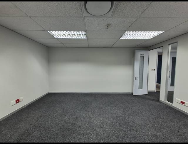 40M² OFFICE TO LET IN SANDTON CENTRAL